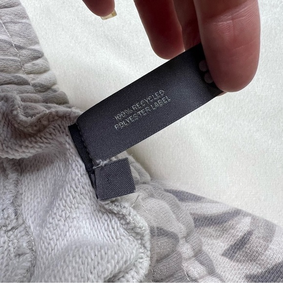 Sweaty Betty Organic Cotton Animal Print Athletic Shorts French Terry - Picture 7 of 7